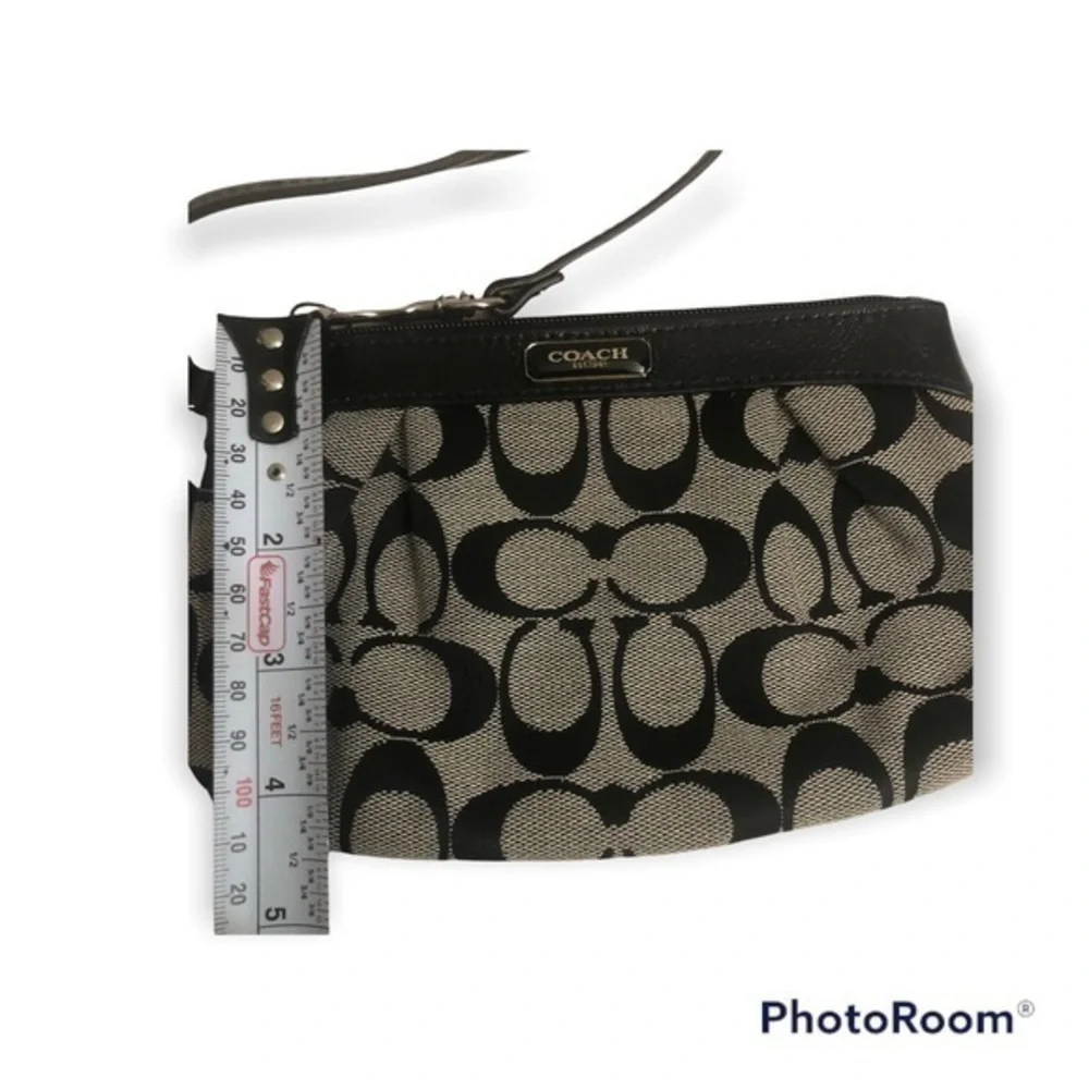 Coach signature c black gray wristlet bag